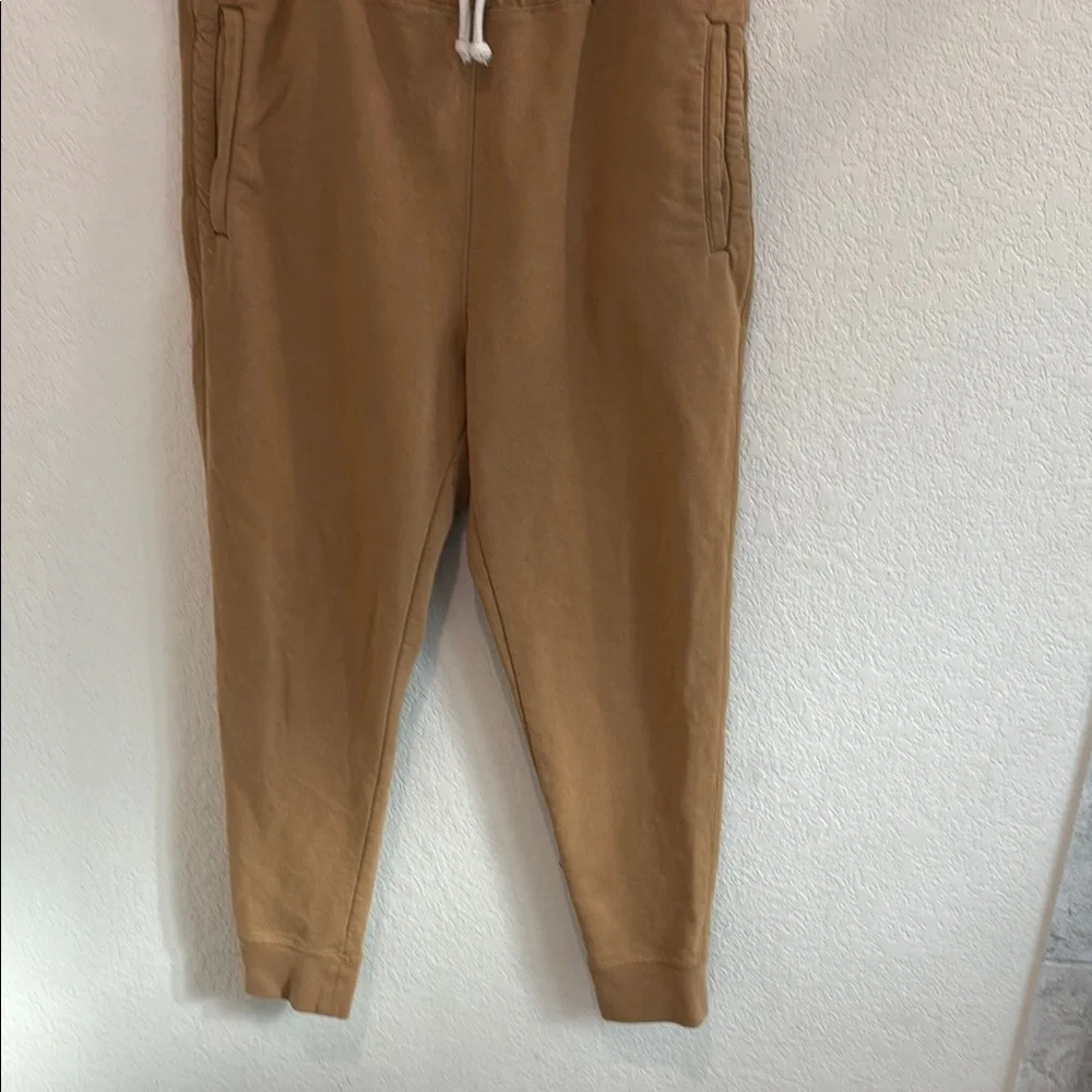 The North Face Men's Tan Jogger Pants.XL